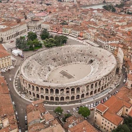 Graziosa Mansarda Centro Verona Kültér fotó